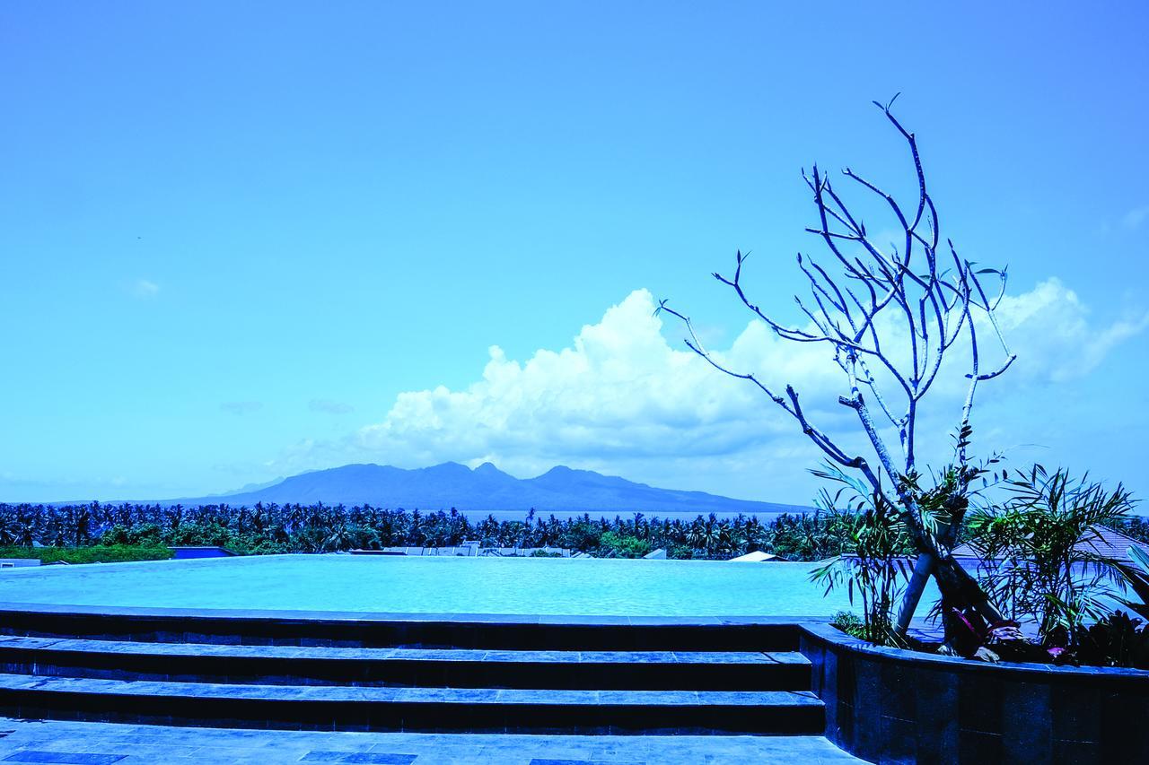 Illira Hotel Banyuwangi Banyuwangi  Kültér fotó